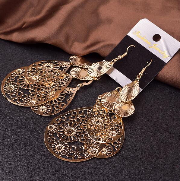 Court Hollow Multi-level Flower Retro All-match Earrings