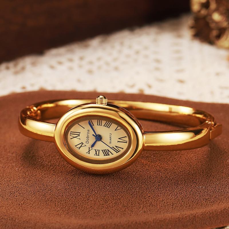 Light-luxury Niche Oval Womens Watch With A Rose Gold Diamond Bezel