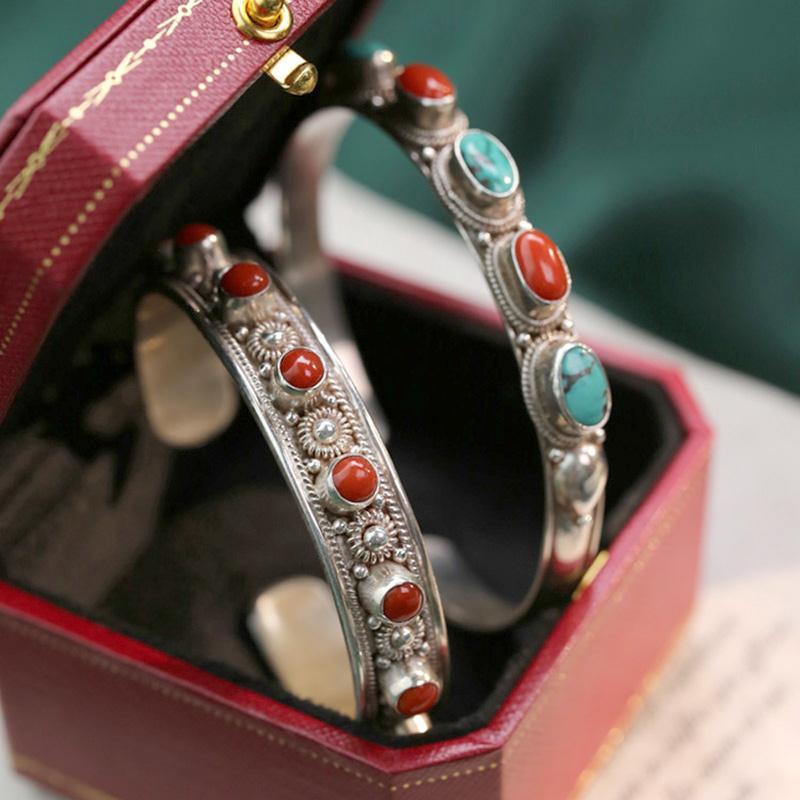 Yan Ran Nepalese Handmade Vintage Sterling Silver Inlaid Gemstone Turquoise Bracelet Personality Opening Silver Jewelry