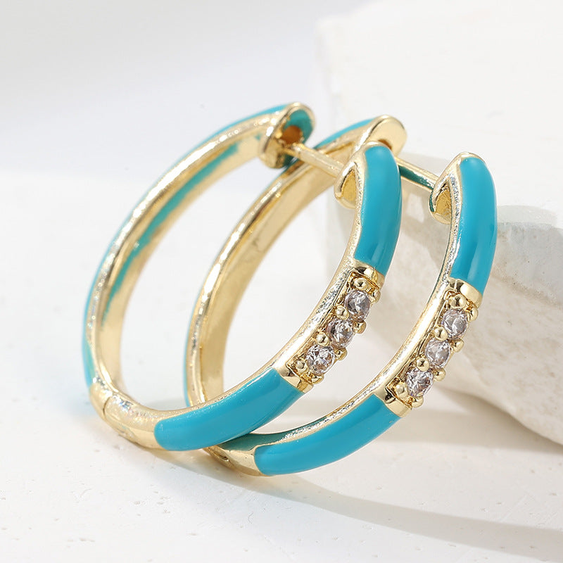 Luxury Copper Hand Carved Hollow Out White Zircon Earrings Gold Tone Hoop Earrings For Women Cross Border Jewelry