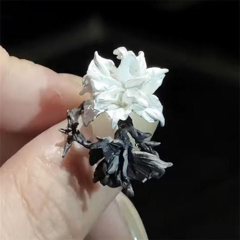 Black & White Mandala Flower Ring, Niche Design,  Cool Style Alternating Color Pinky Ring
