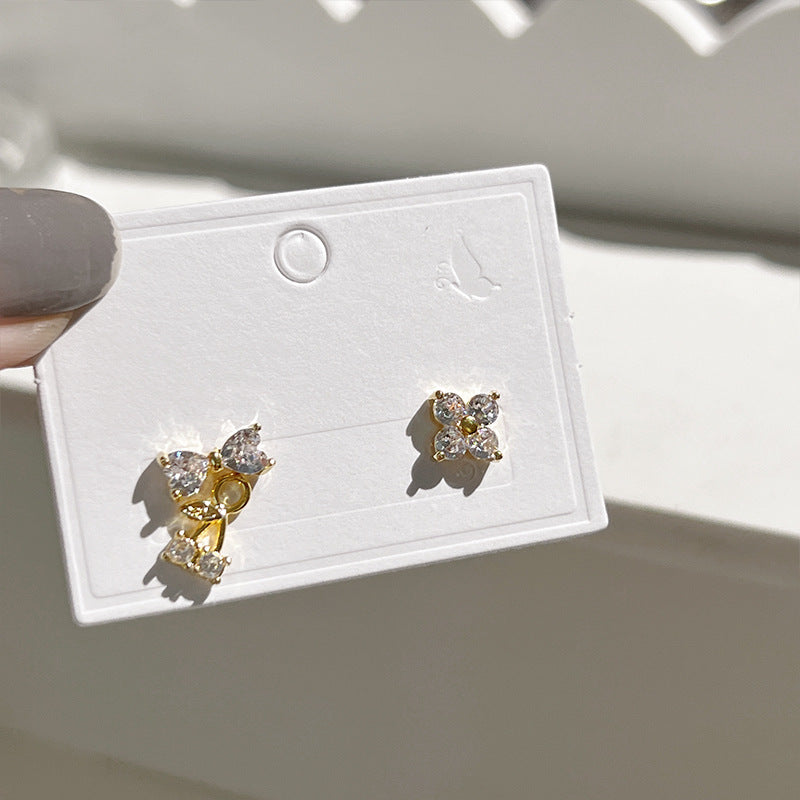 Chic Gold Heart Stud Earrings – Viral Niche Designer Style