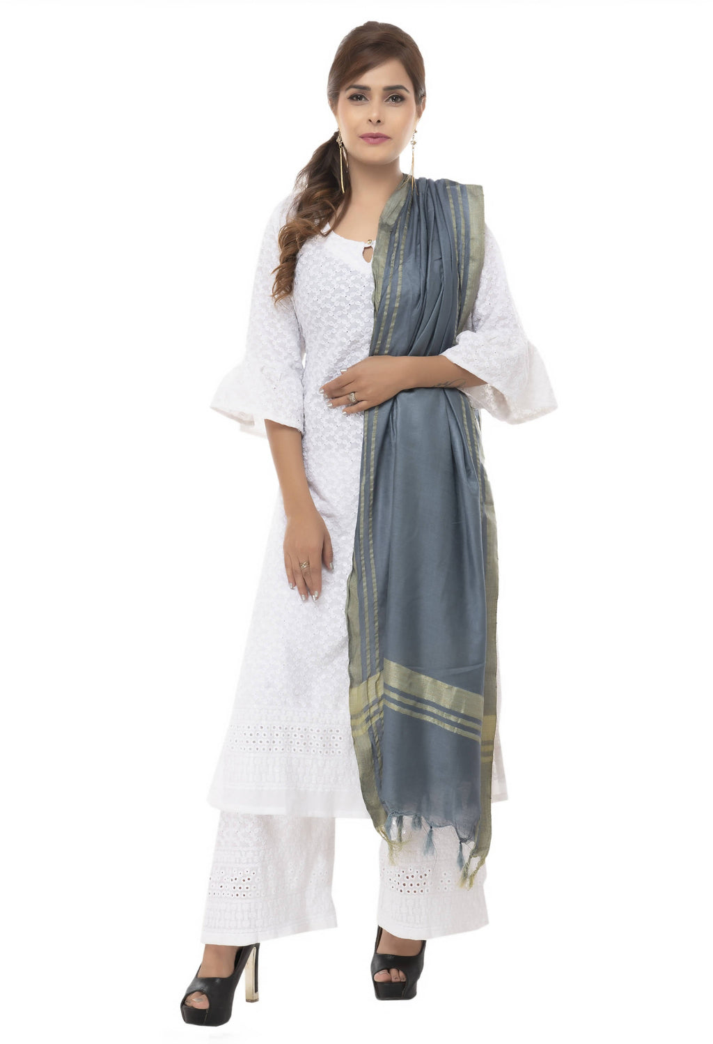 Grey slub cotton dupatta with natural fabric texture