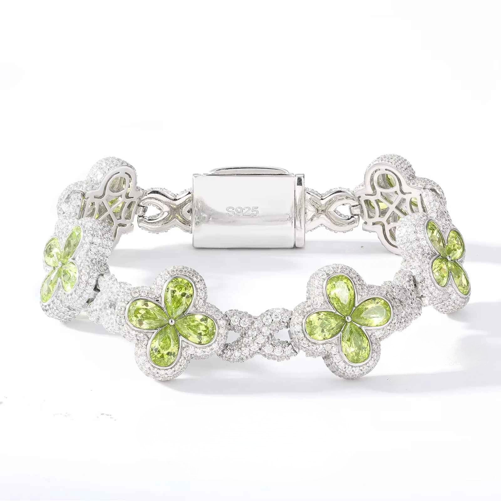 Fleur d’Éternité Moissanite Bracelet Purple