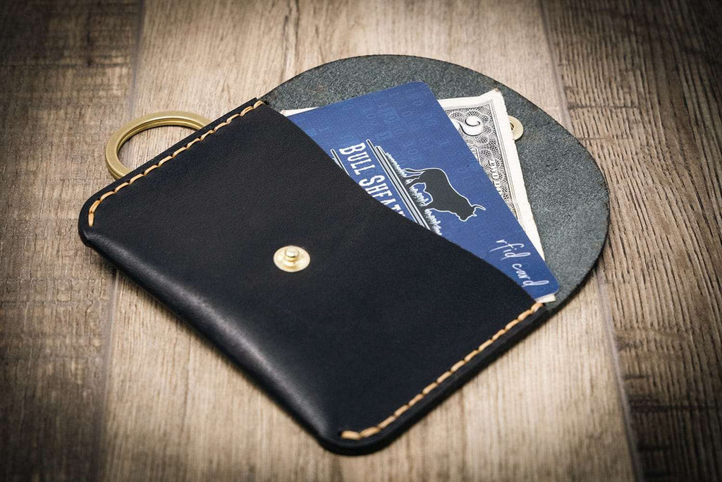 The Richmond Leather Keychain Wallet in Black