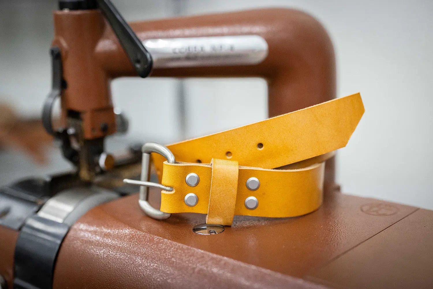 Men's Leather Belt - Saddle Tan