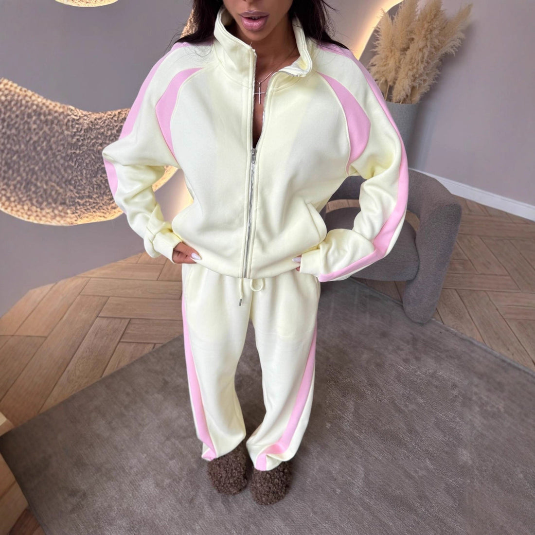 Women's Long-Sleeve Zip-Up Jacket and Track Pants Two-Piece Set - Image 4