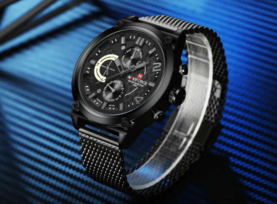 Men's Analog Quartz Wrist Watch with Stainless Steel Mesh Band