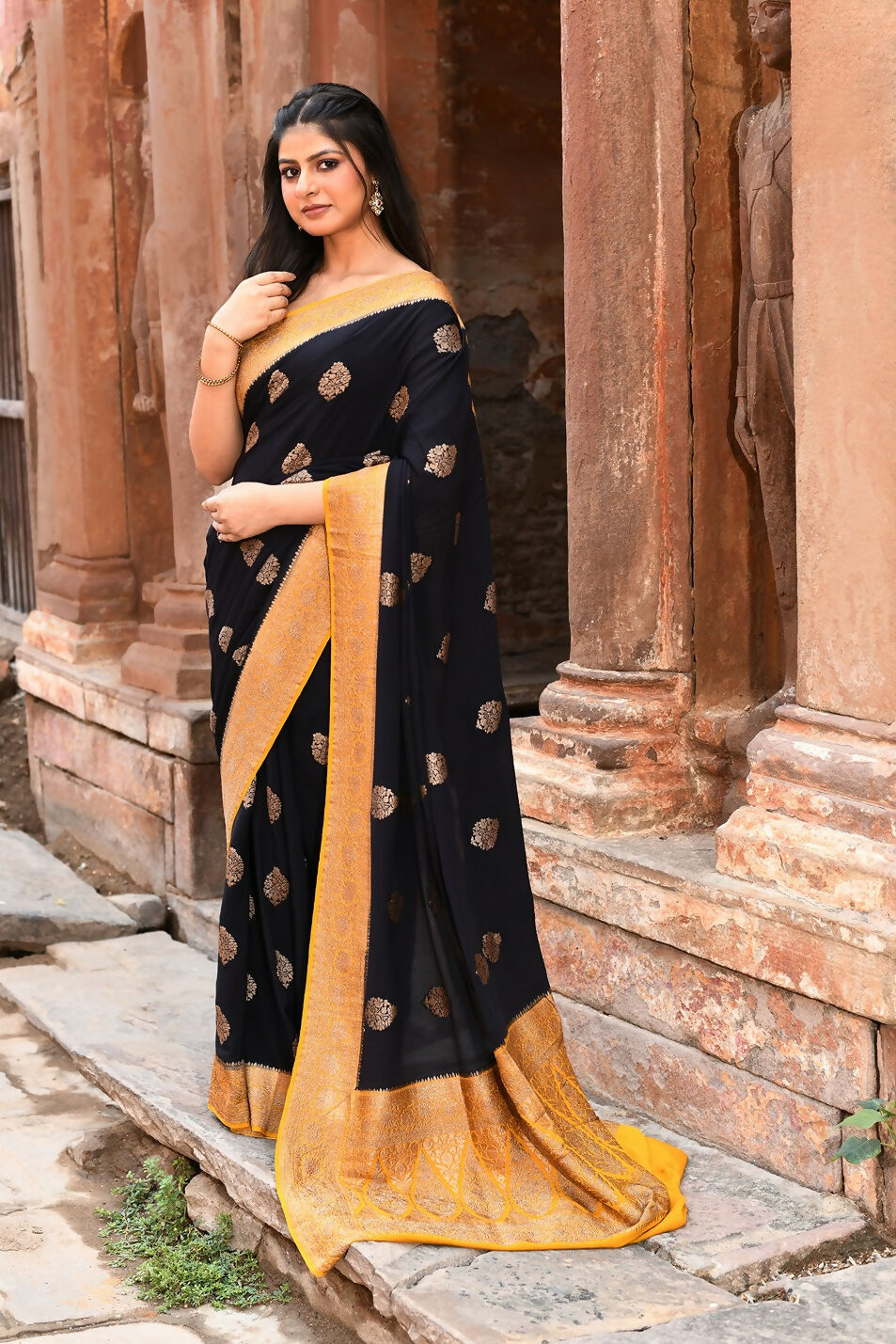 Black Crepe Chiffon Pure Handloom Banarasi Silk Saree