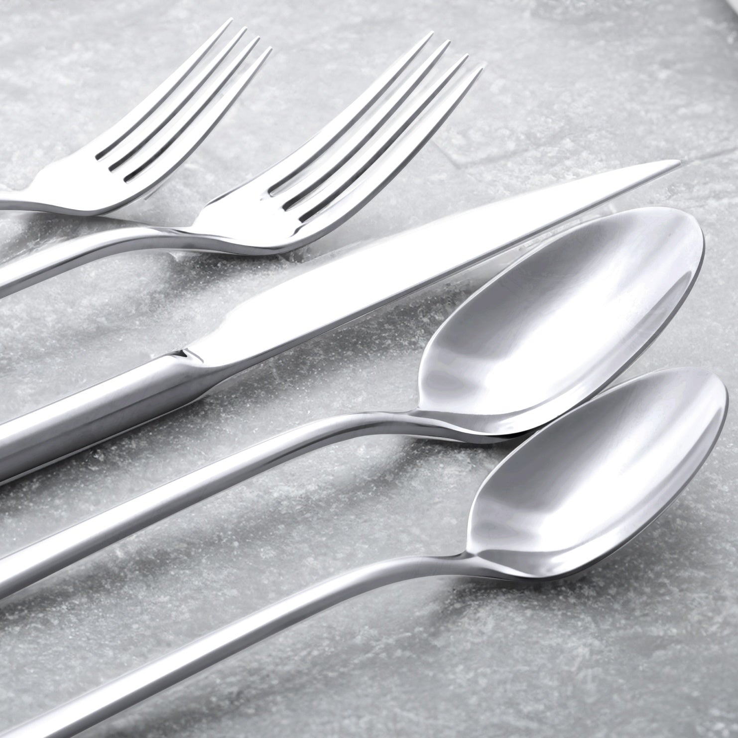 Emilia 20-Piece Stainless Steel Flatware Set in Silver or Gold - Image 6