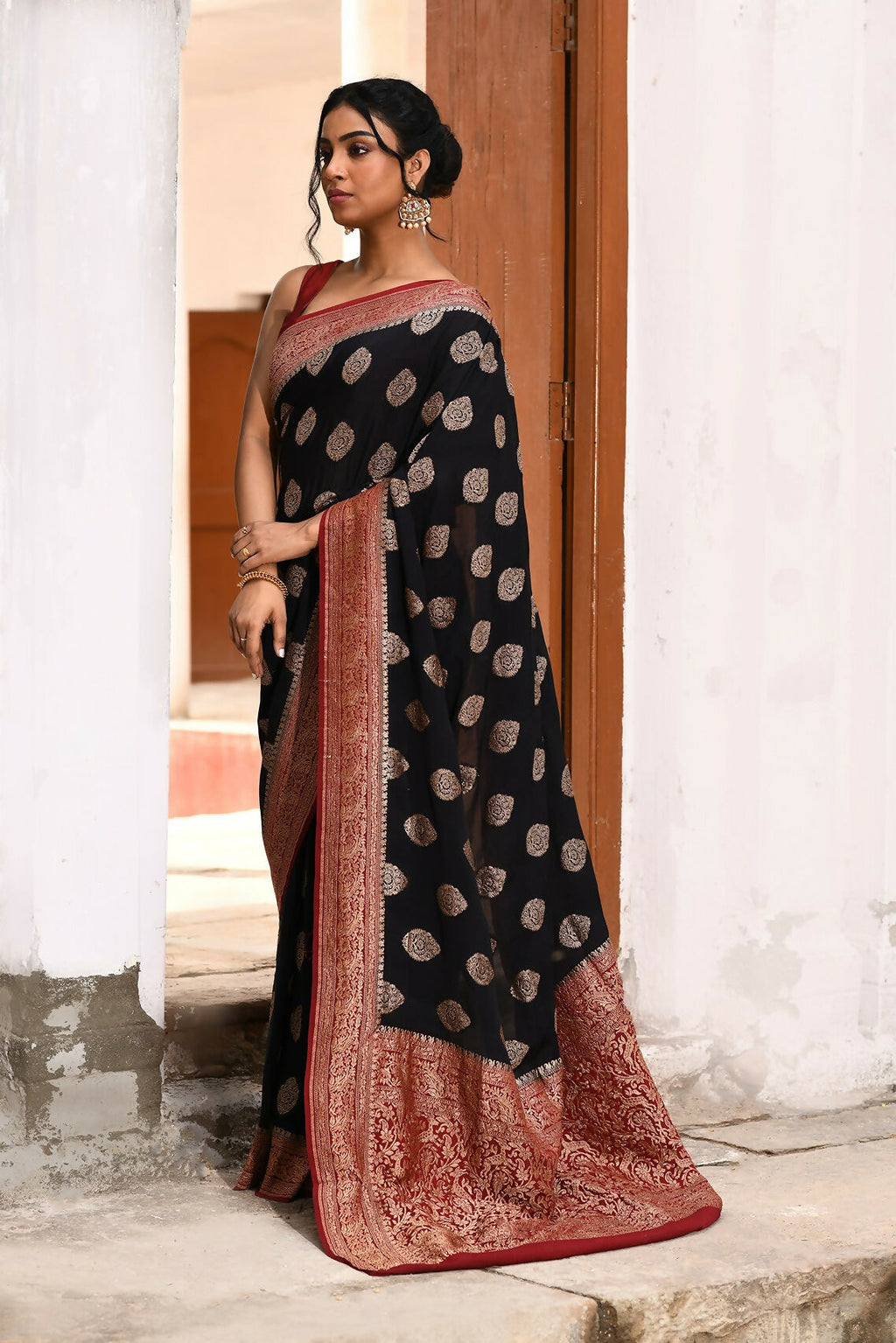 Black Crepe Chiffon Banarasi Silk Handloom Saree