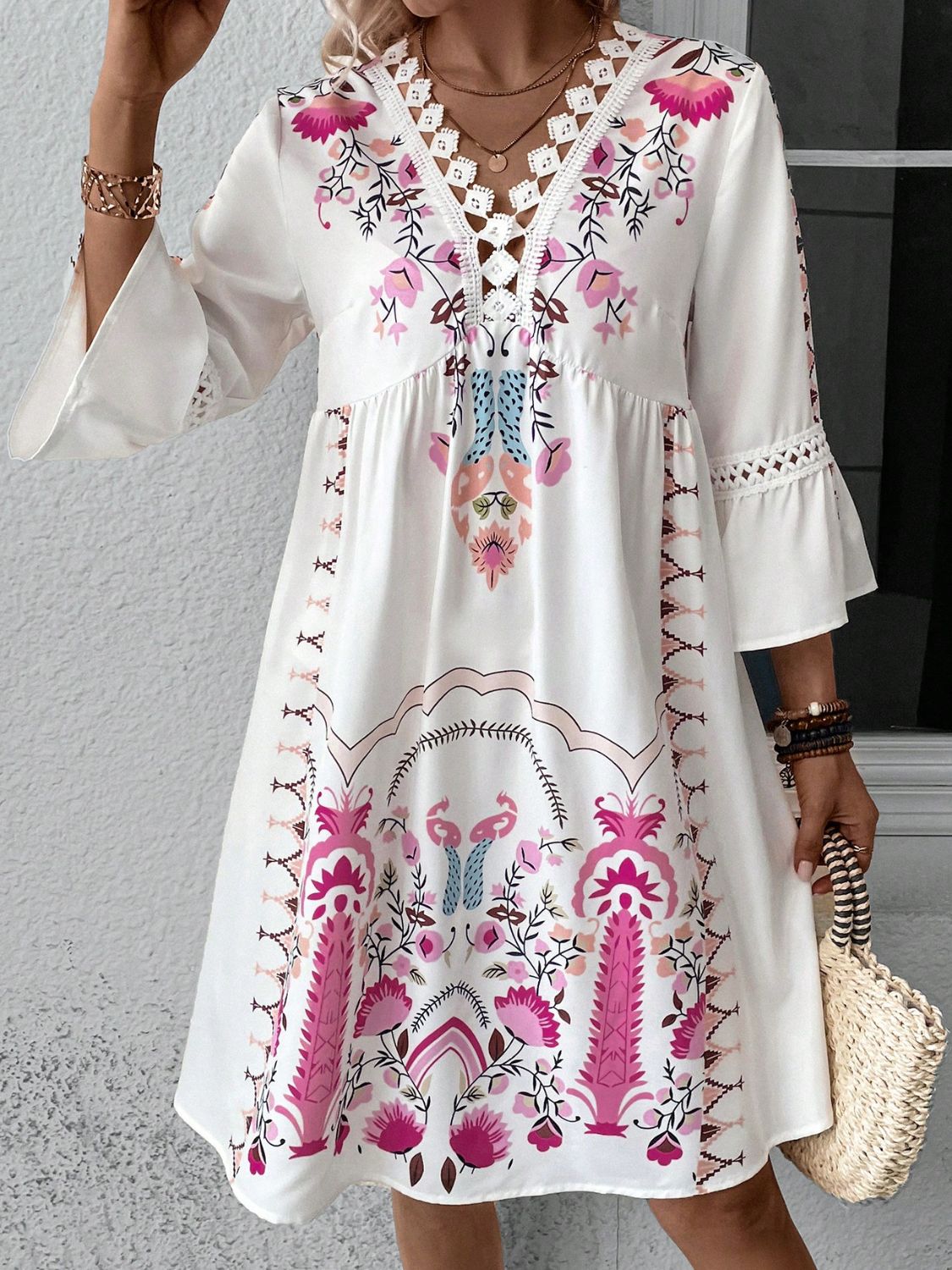 Feminine Lace Detail Printed Midi Dress for Summer