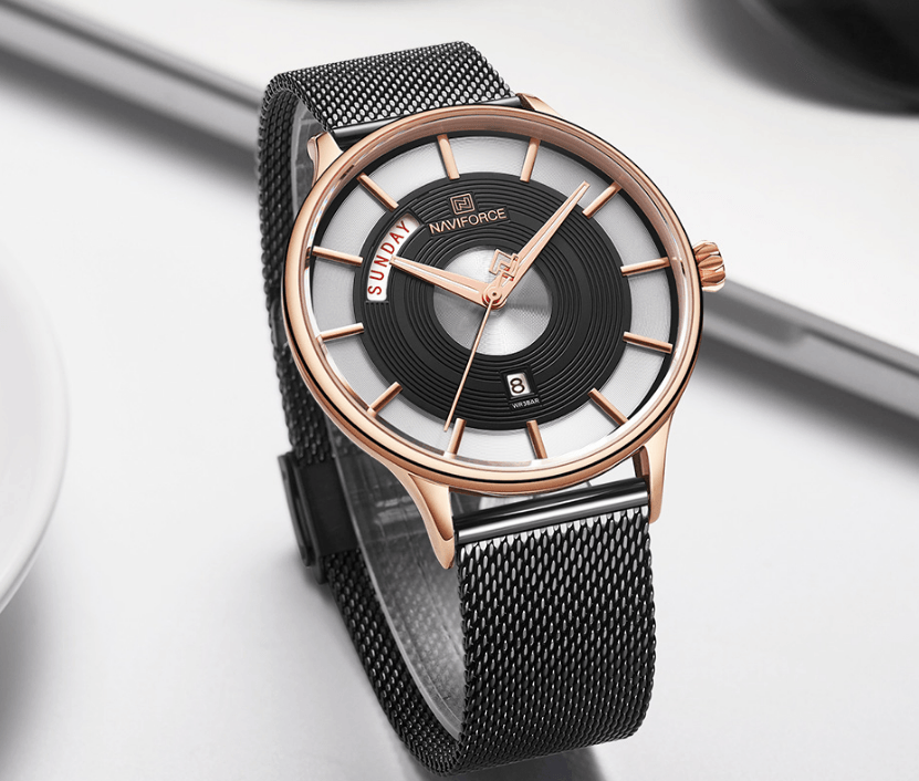 Minimalist Stainless Steel Analog Quartz Watch for Men