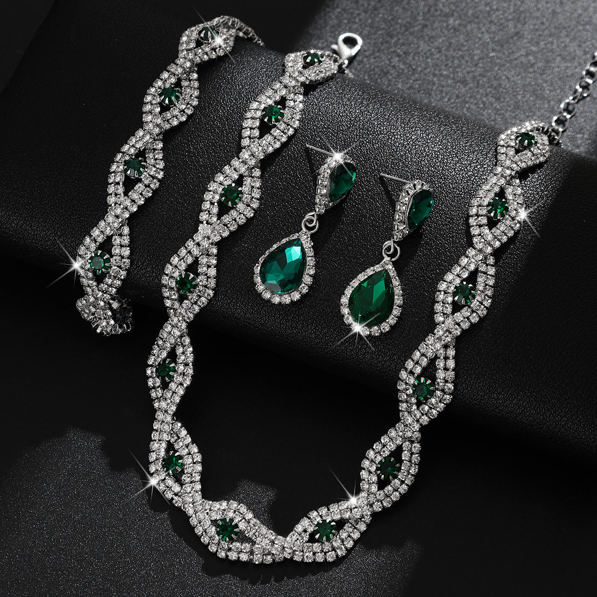 Cross-Border European And American Bridal Jewelry Necklace Bracelet Earrings Set Three-Piece New Year's Eve Dinner Dress Versatile Jewelry