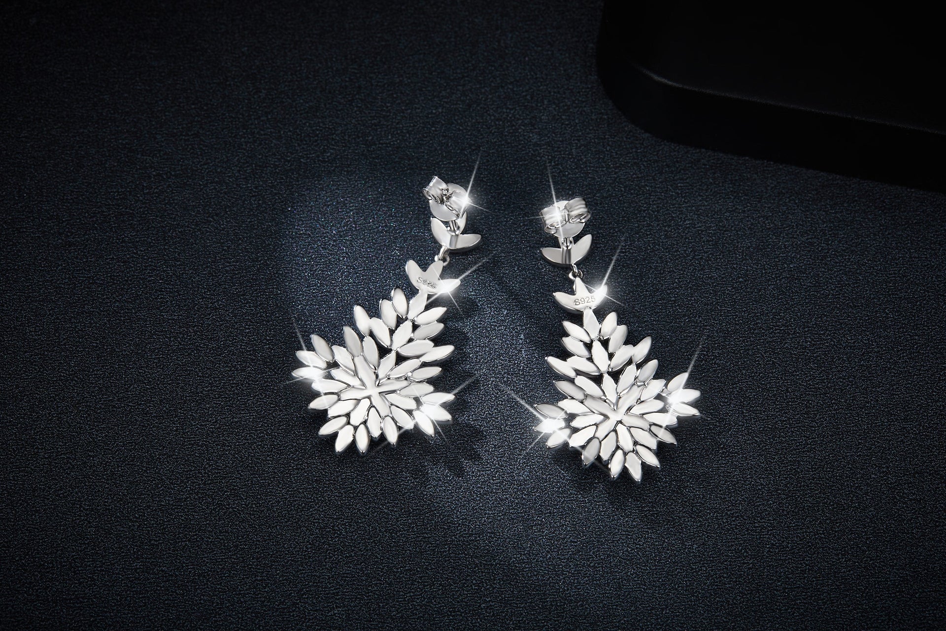 S925 Sterling Silver Leaf Cluster Moissanite Dangle Earrings