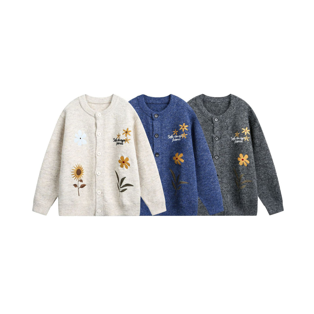 Women’s Grey Retro Floral Embroidered Cardigan Sweater - Image 4