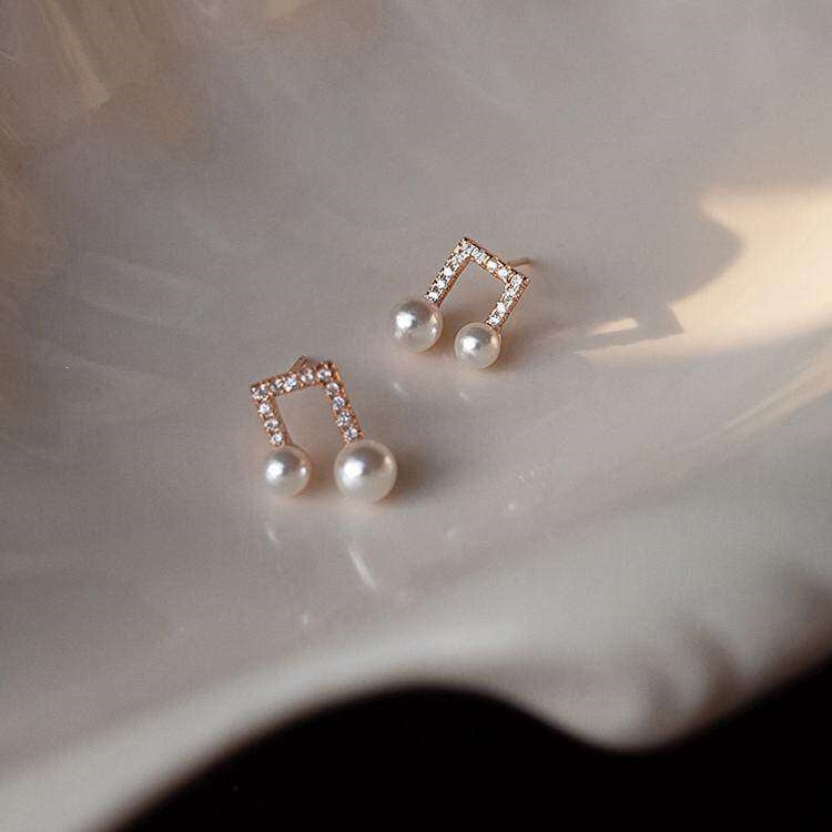 Movement Notes Pearl Earrings Women