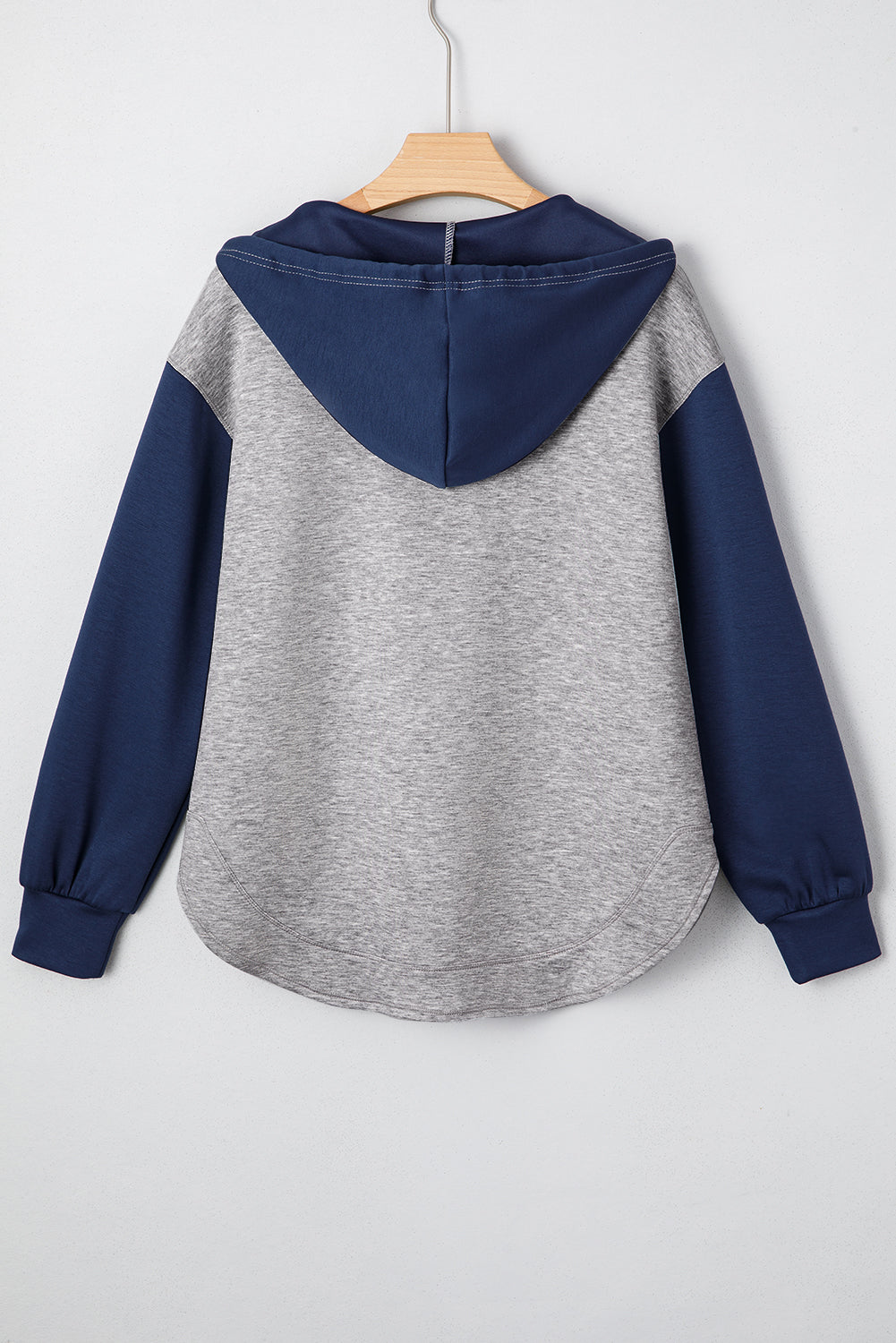 Zariyah Colorblock Patchwork Drawstring Hoodie in Gray and Navy - Image 2