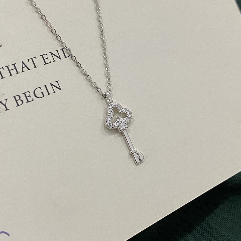 S925 Sterling Silver Sparkling Diamond Cut Out Key Necklace Exquisite Sweet Fashion Versatile Accessible Luxury Stylish Clavicle Chain Wholesale