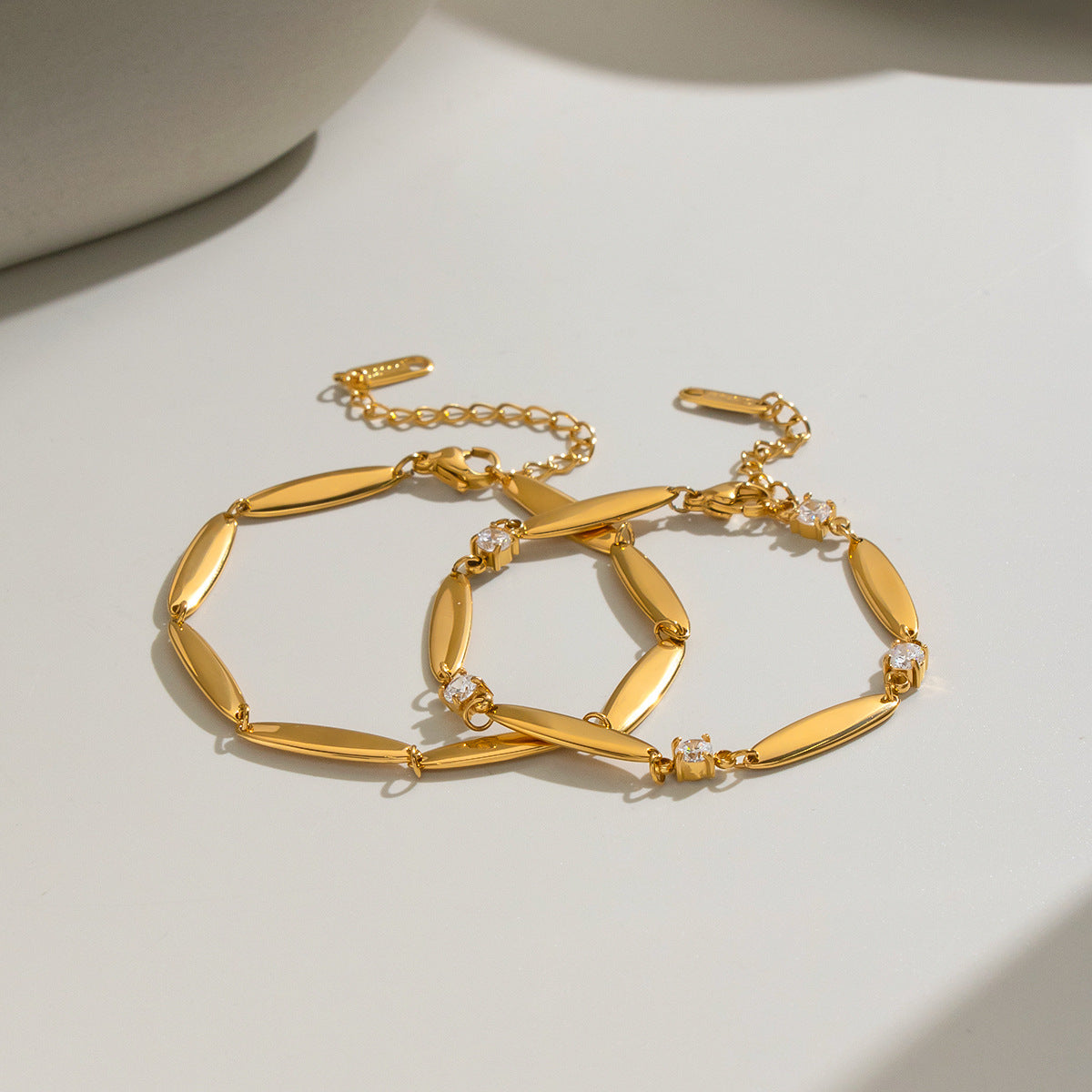 Oval-Shape Zircon Bracelet