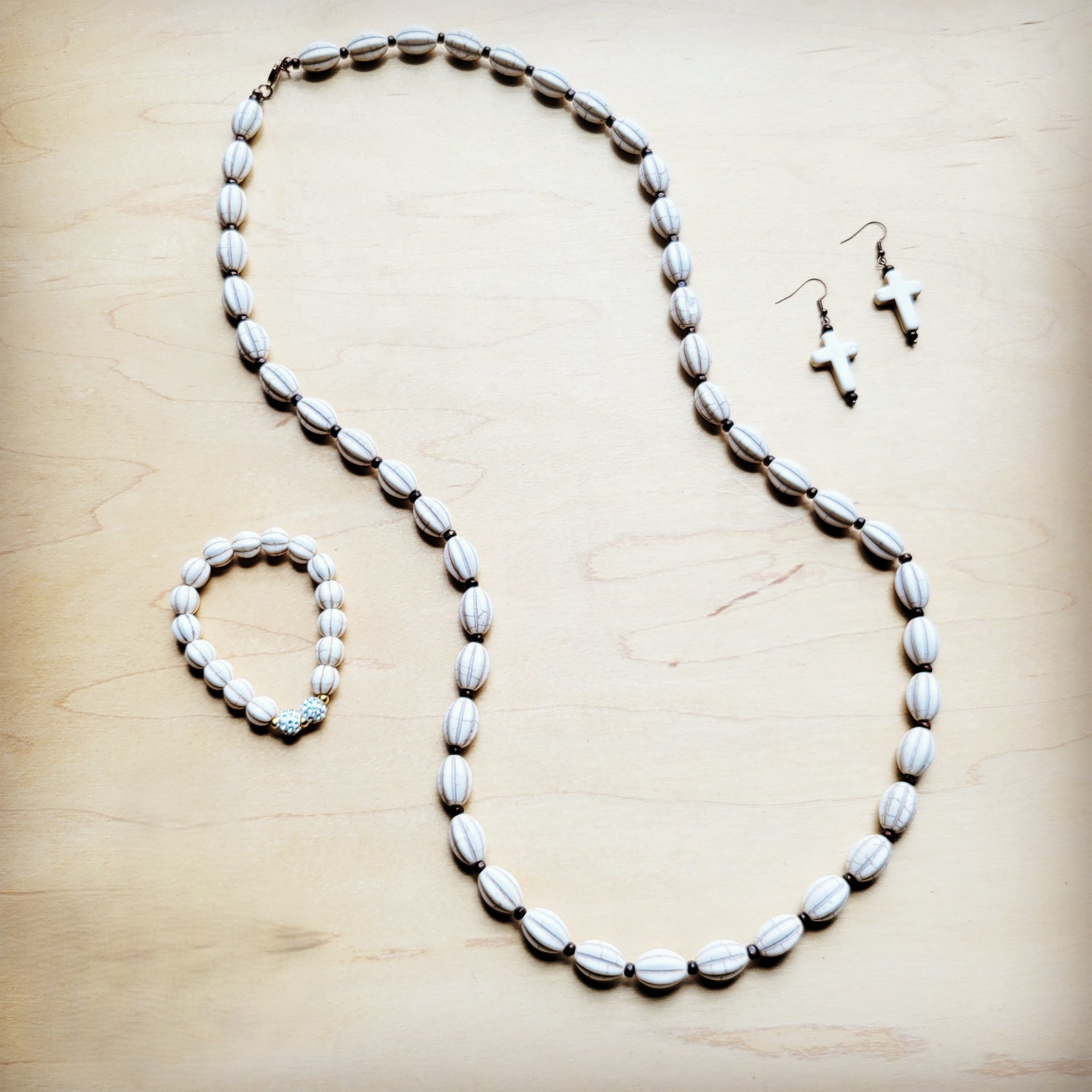 White Turquoise & Wood Beaded Necklace 36"