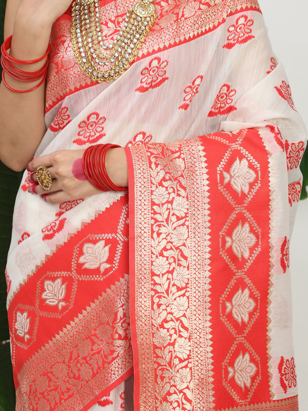 Shree Shyam Fashion Linen Cotton Red & White Saree