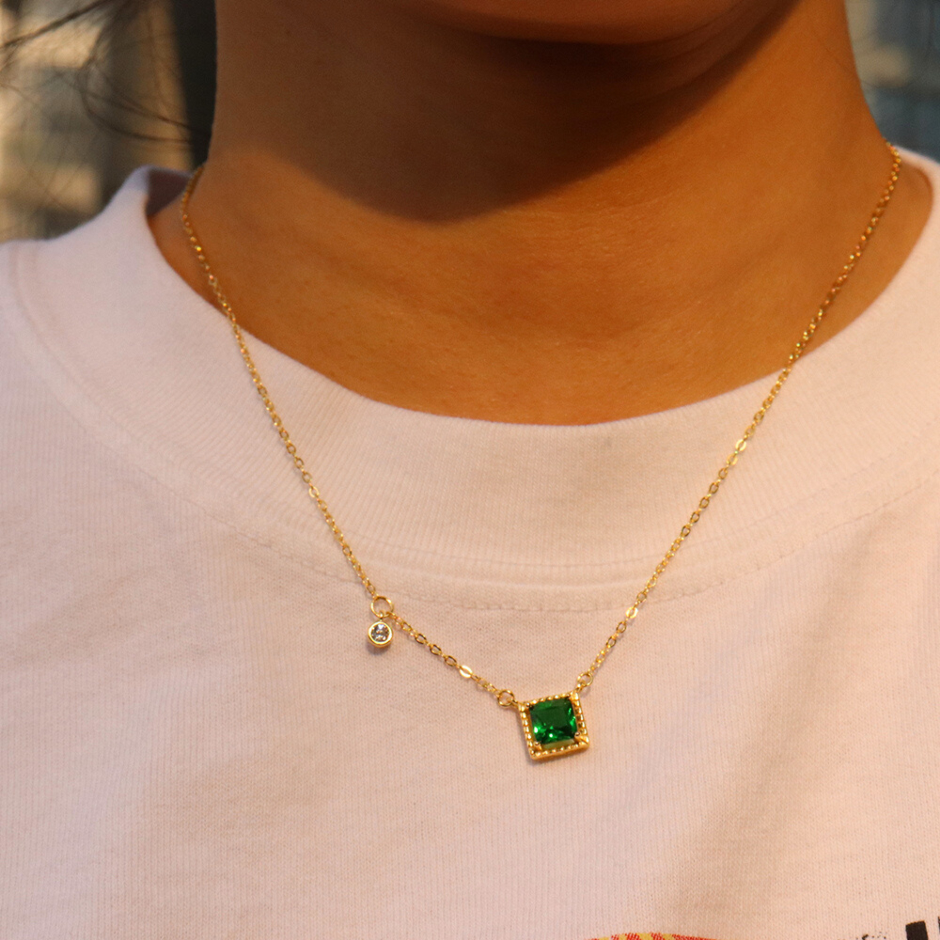 GERTRUDE CRYSTAL NECKLACE