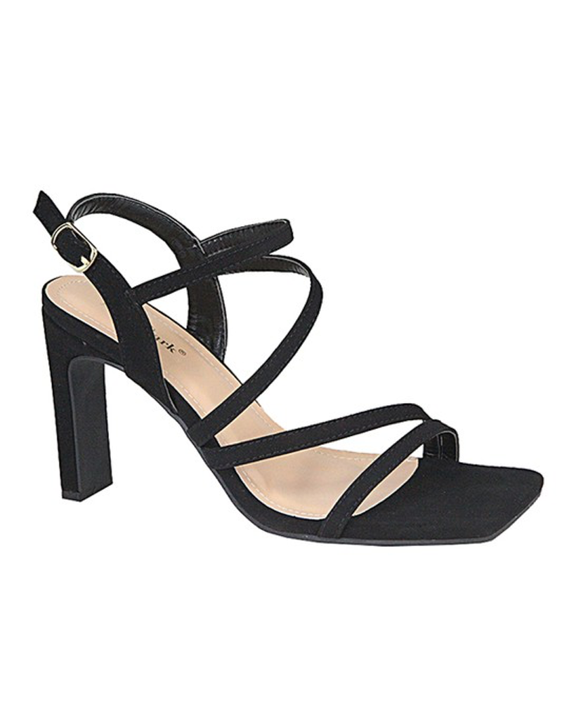 A pair of Boutique 23 classic 3.5-inch heels in a sleek, elegant design.