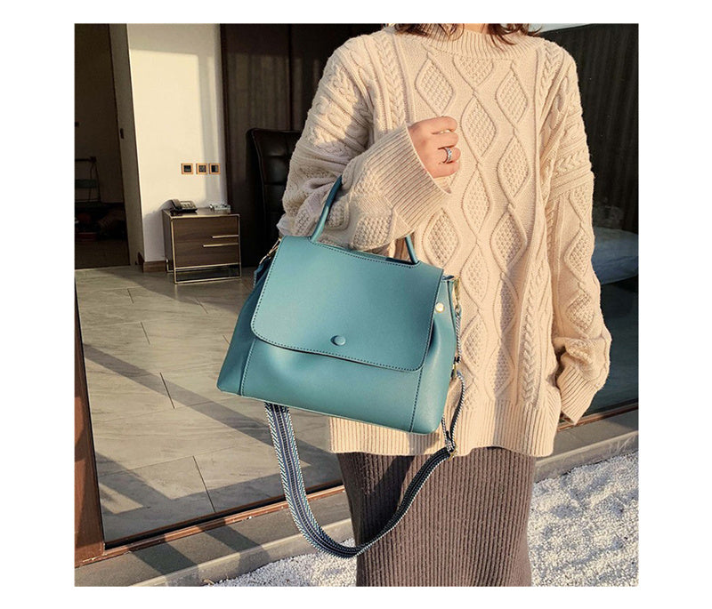 Simple Leather Crossbody Bag for Girls Lightweight Travel Purse