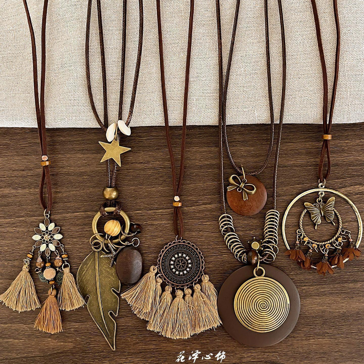 Ethnic-style Womens Retro High-end Sweater Chain Accessory