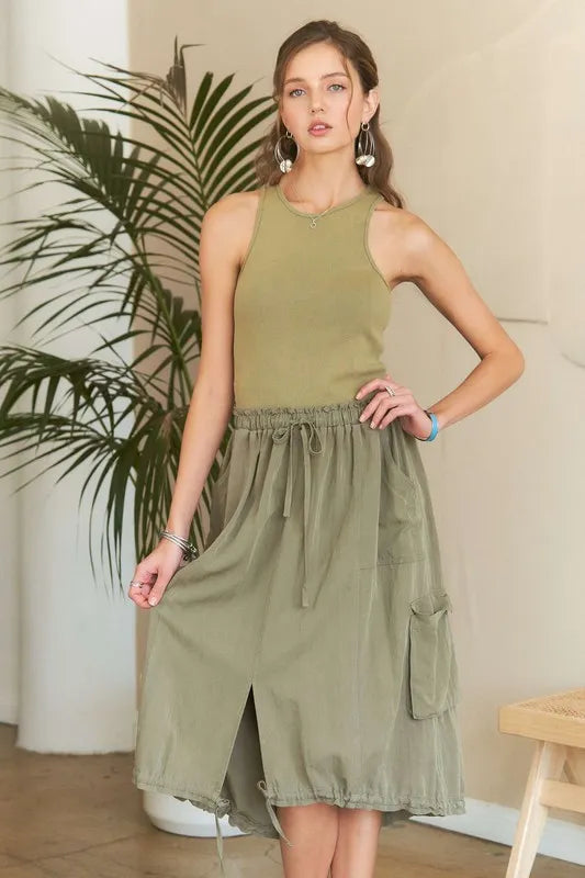 Sleeveless washed dress with an adjustable drawstring waist