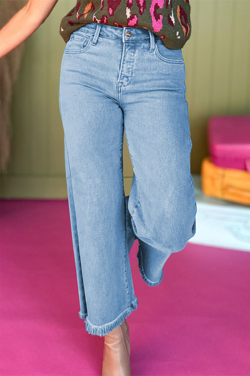 Myosotis Acid Washed High Rise Cropped Jeans