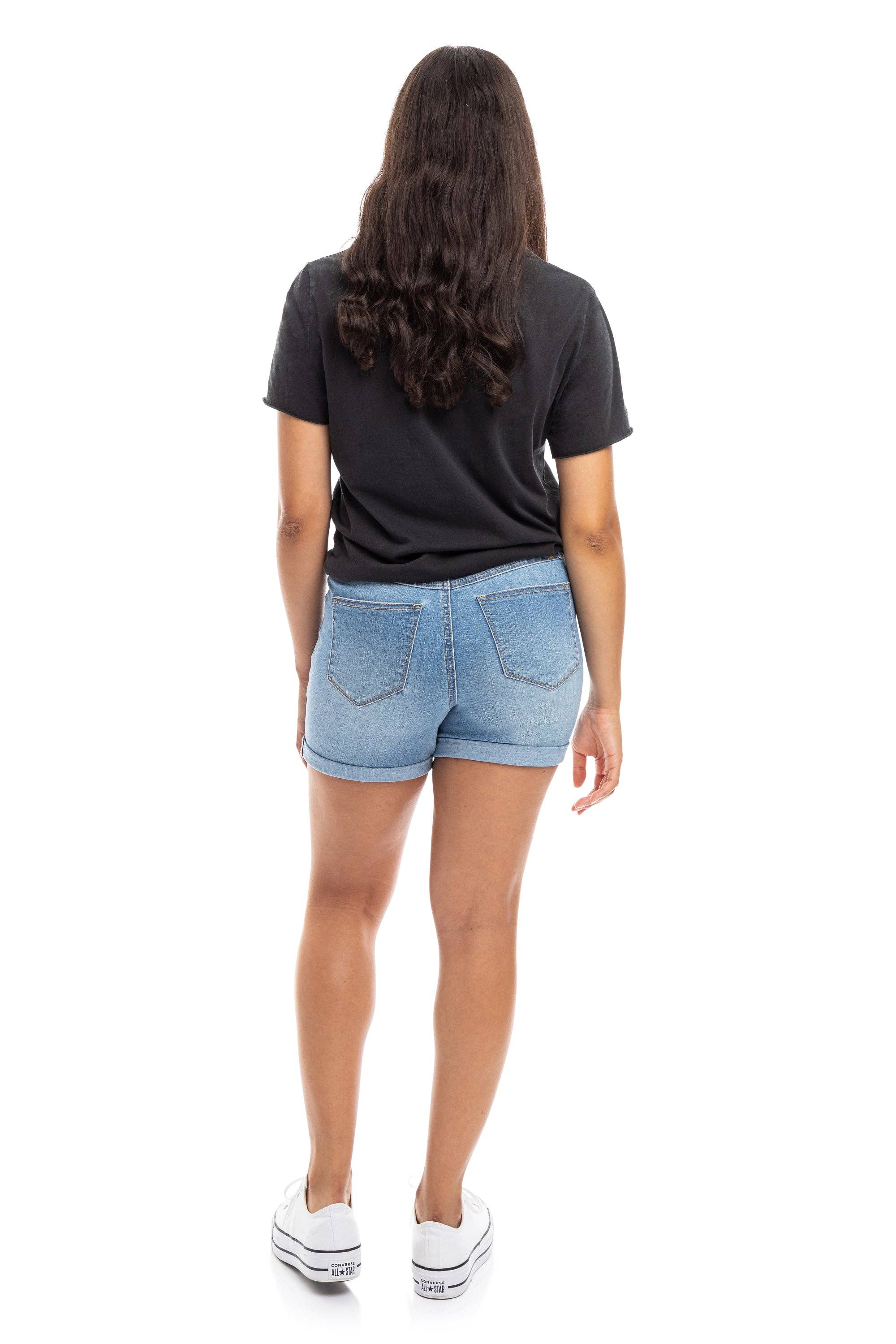 5" MID-RISE ROLL CUFF JEAN SHORTS IN DENYSE