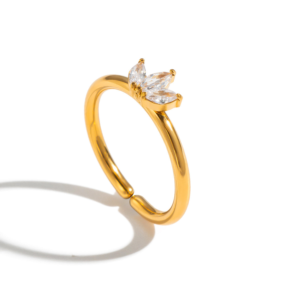 Zircon Niche And Sophisticated Finger Ring