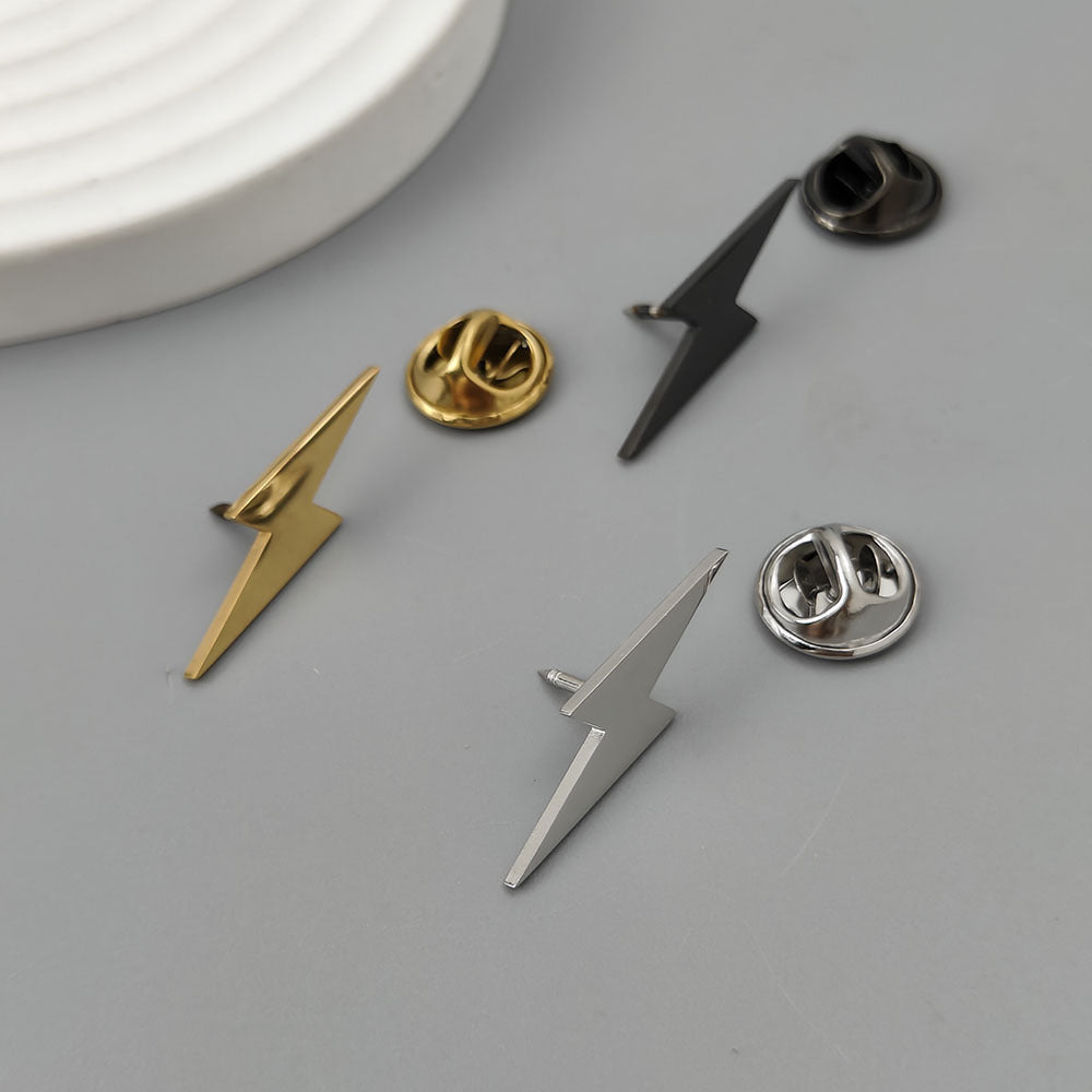 Flat-cut Lightning-shaped Brooch