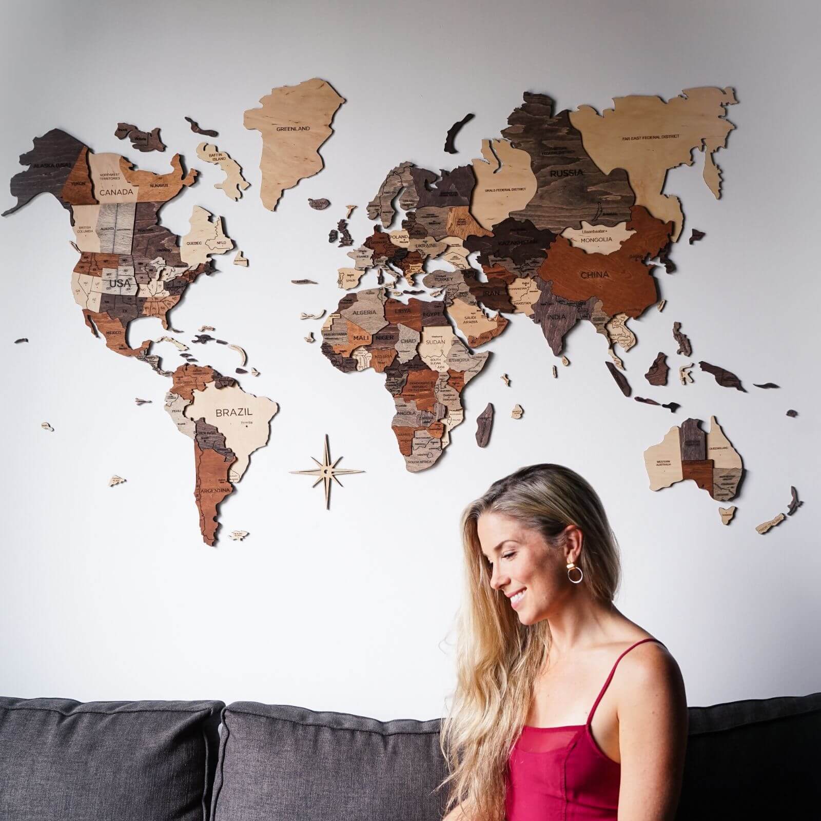 3D Wooden World Map Wall Decor with Customizable Flag Push Pins