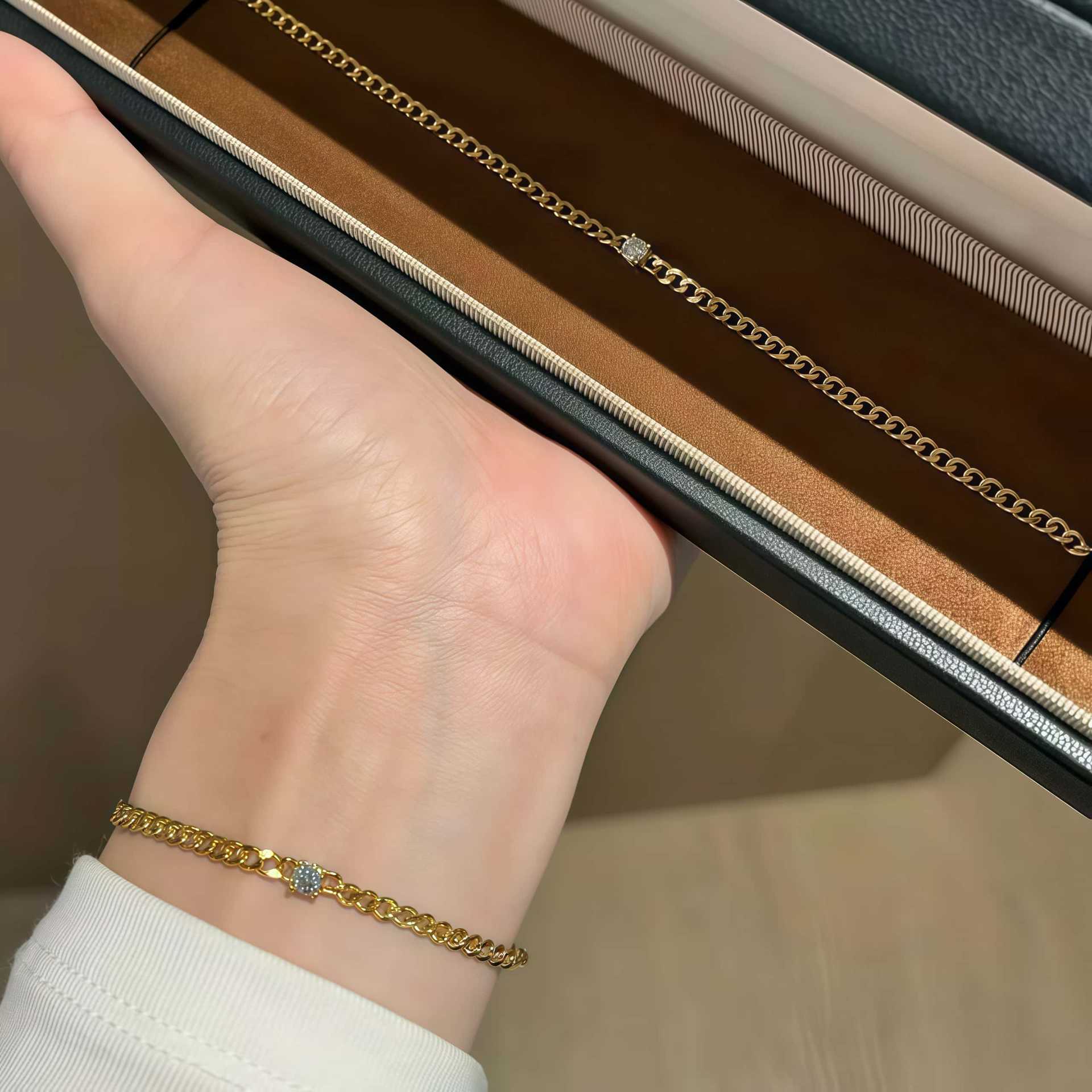 Versatile Fashionable Niche-design Hand Jewelry