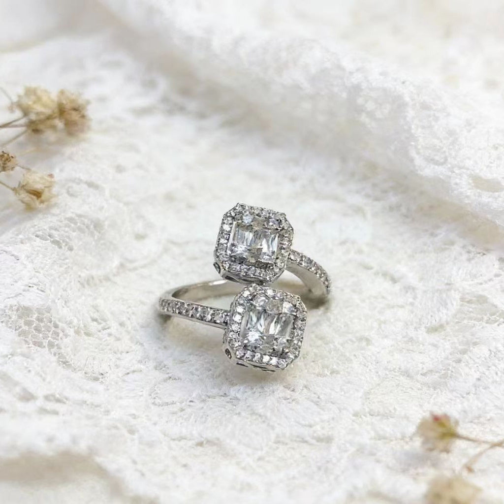 Modern Minimalist Geometric Ring with Zircon, Light Luxury