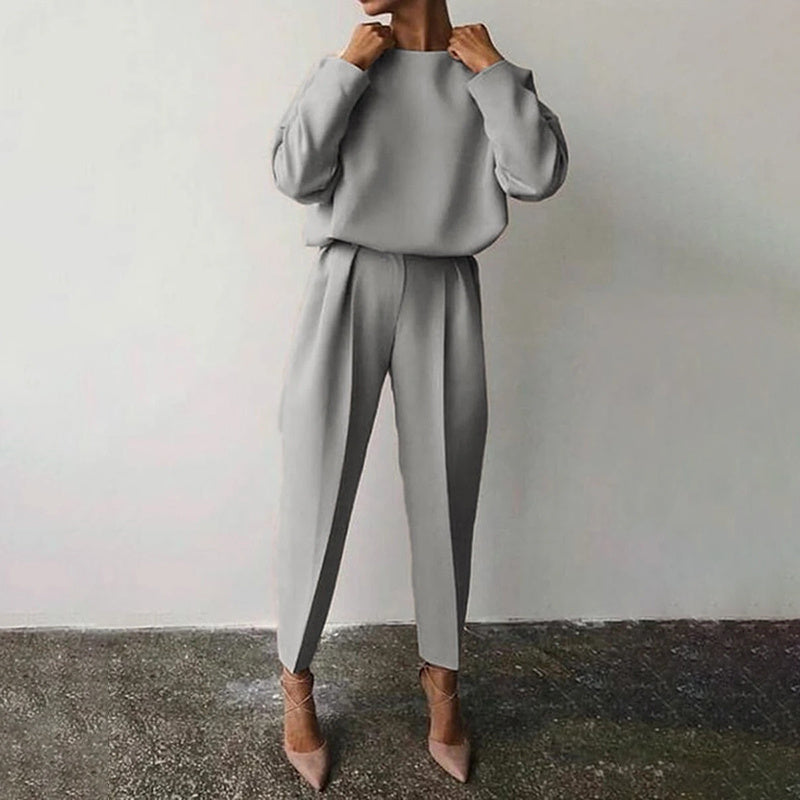 Women’s Solid Color 2-Piece Long Sleeve Top and Pleated Pants Set - Image 8