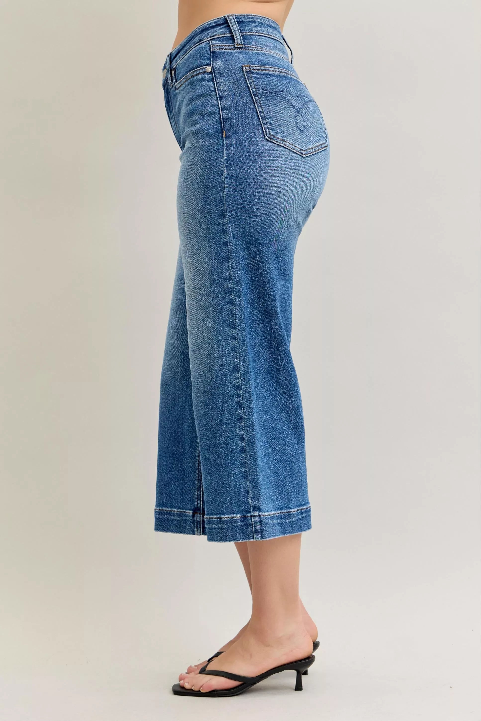 Judy Blue Mid Rise Crop Wide Leg Jeans