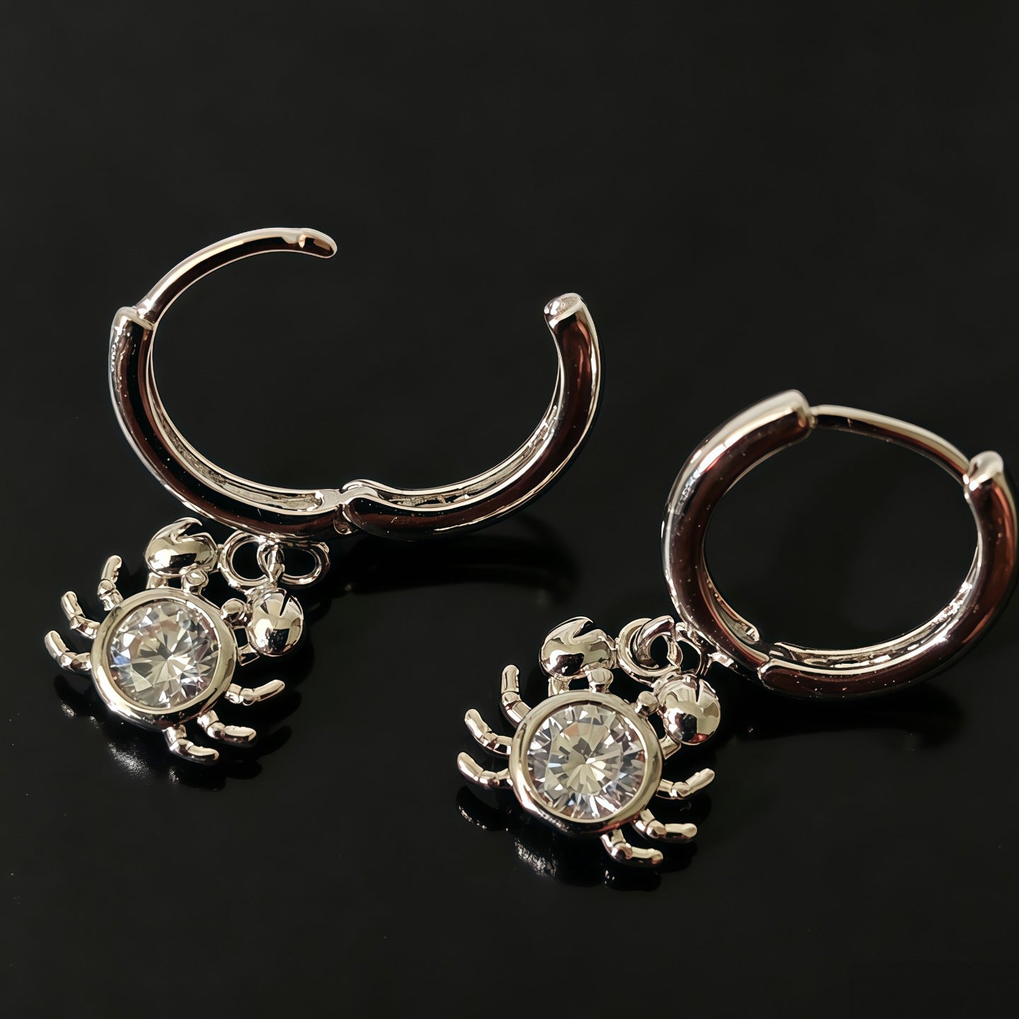 Brass Plated Crab Shaped Dangle Stud Earrings, Ocean Style Rhinestone Inlaid Fashion Women Ear Jewelry For Daily Holiday Party Occasions