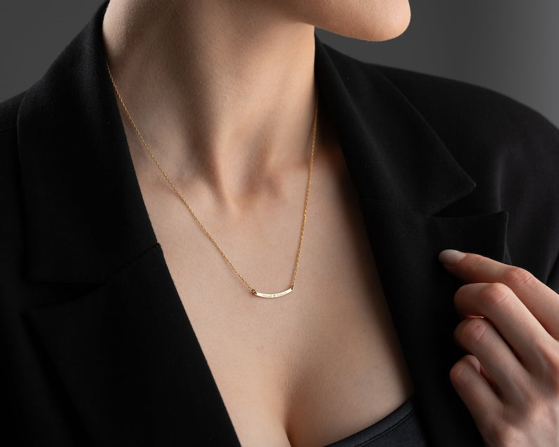 Minimalist Curved Bar Name Necklace Personalized Custom Jewelry