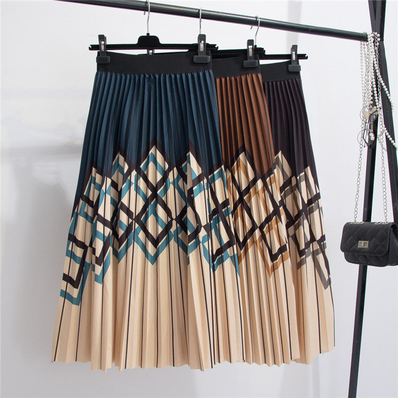 Geometric striped pleated skirt in a modern minimalist style