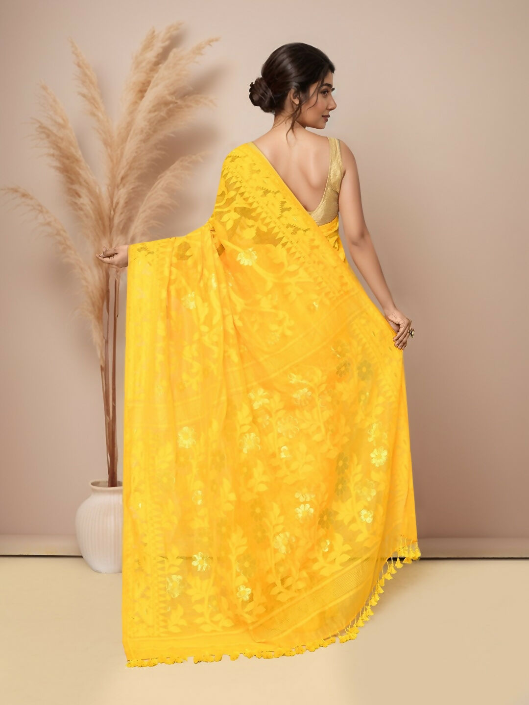 Yellow Cotton Blend Jamdani Saree for Traditional Occasions