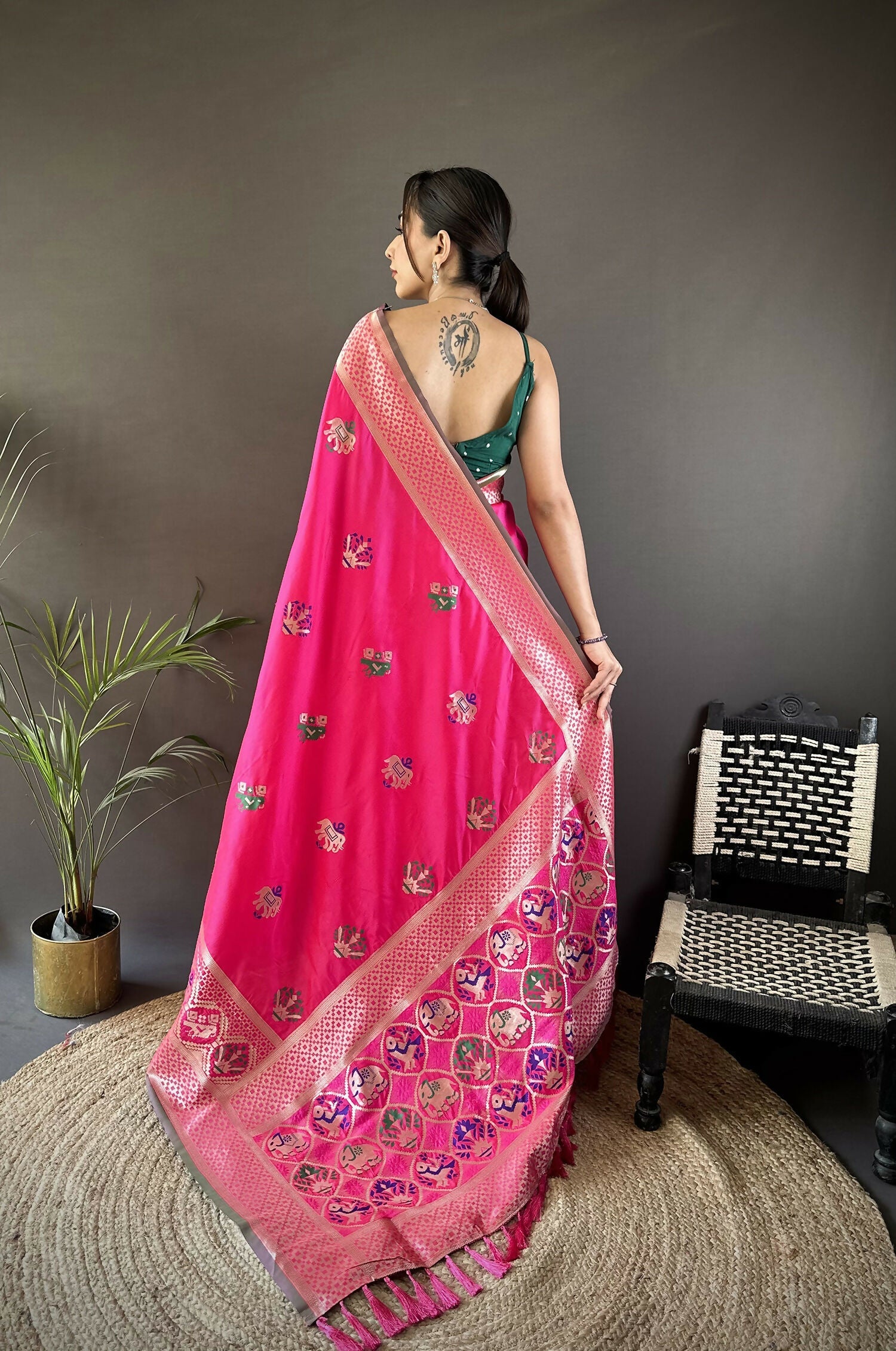 Rani Pink Elephant & Floral Motifs Lichi Silk Banarasi Saree