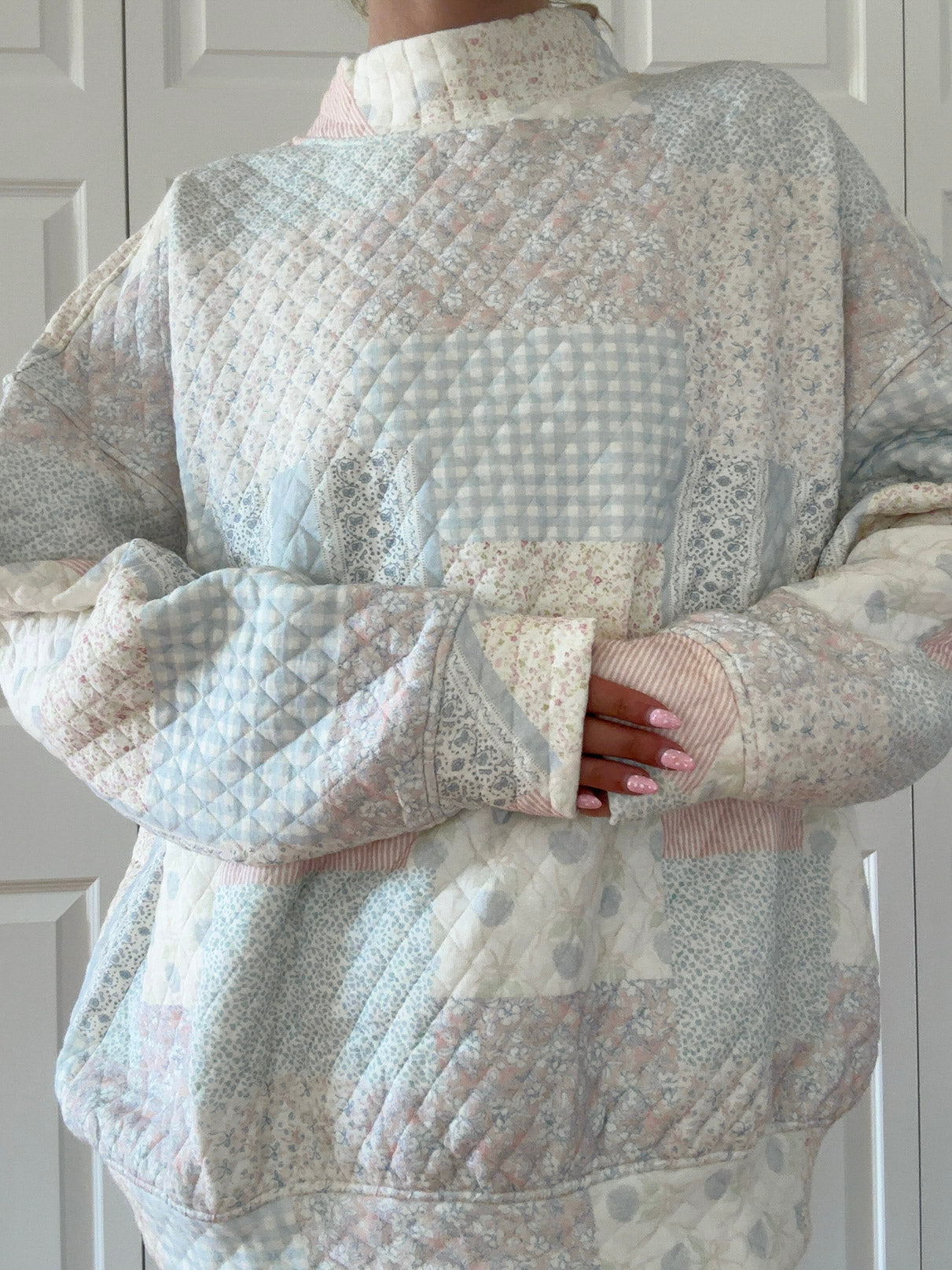 Shades Of Blue Quilted Pastel Mockneck Sweatshirt Unisex