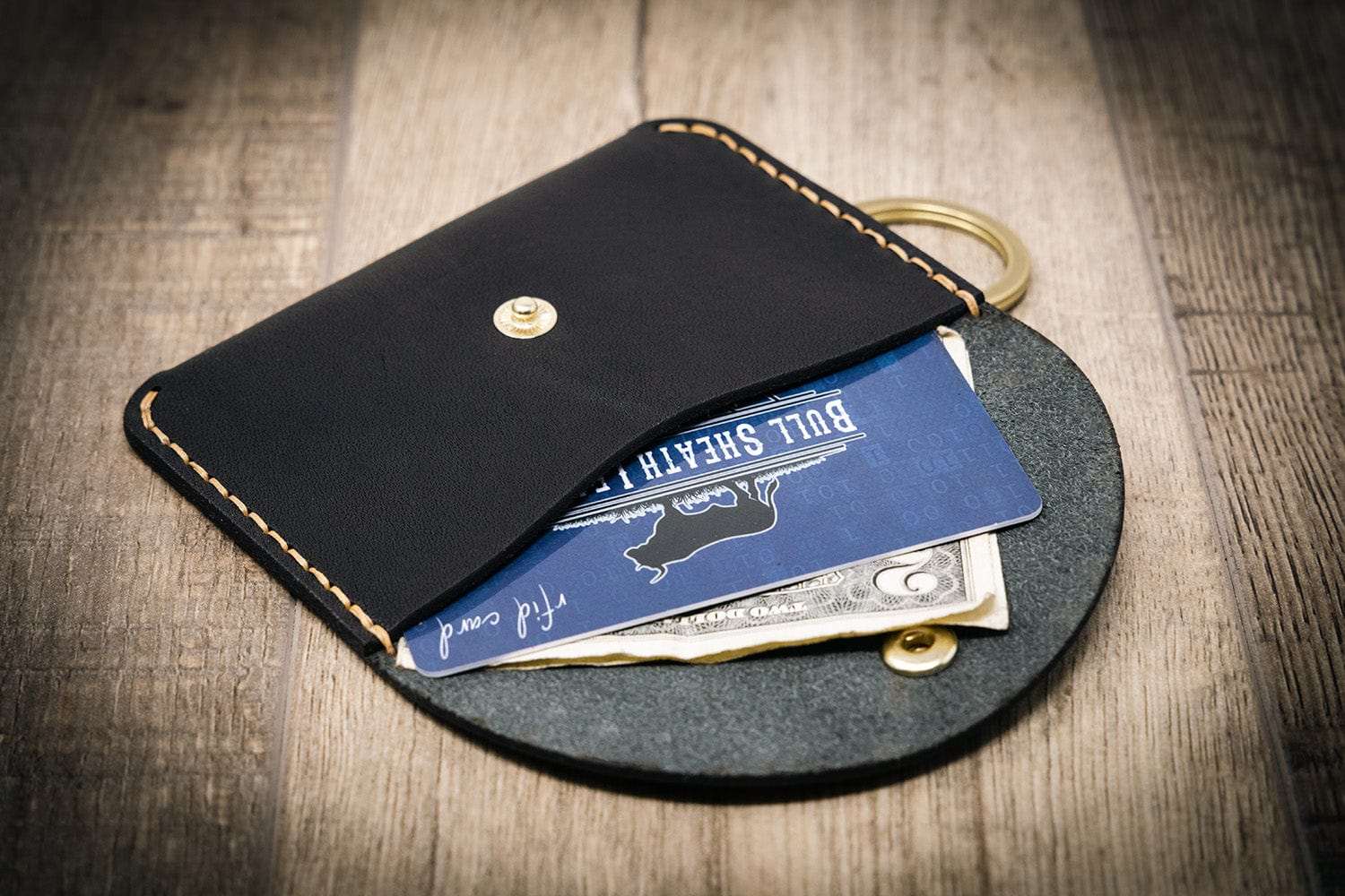 The Richmond Leather Keychain Wallet in Black