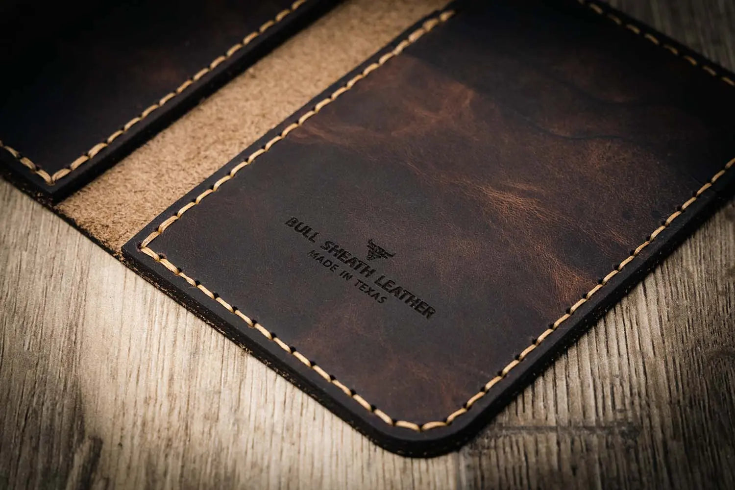 Western Vertical Wallet - Walnut Brown