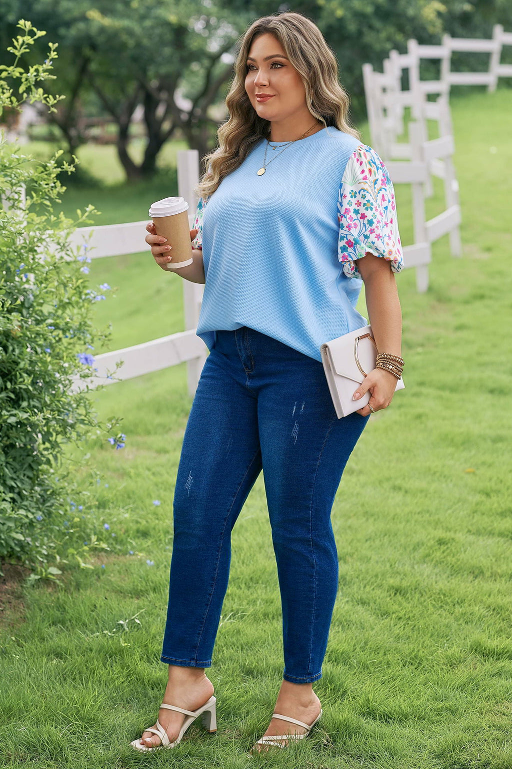 Raelynn Contrast Floral Sleeve Colorblock Top in Blue White
