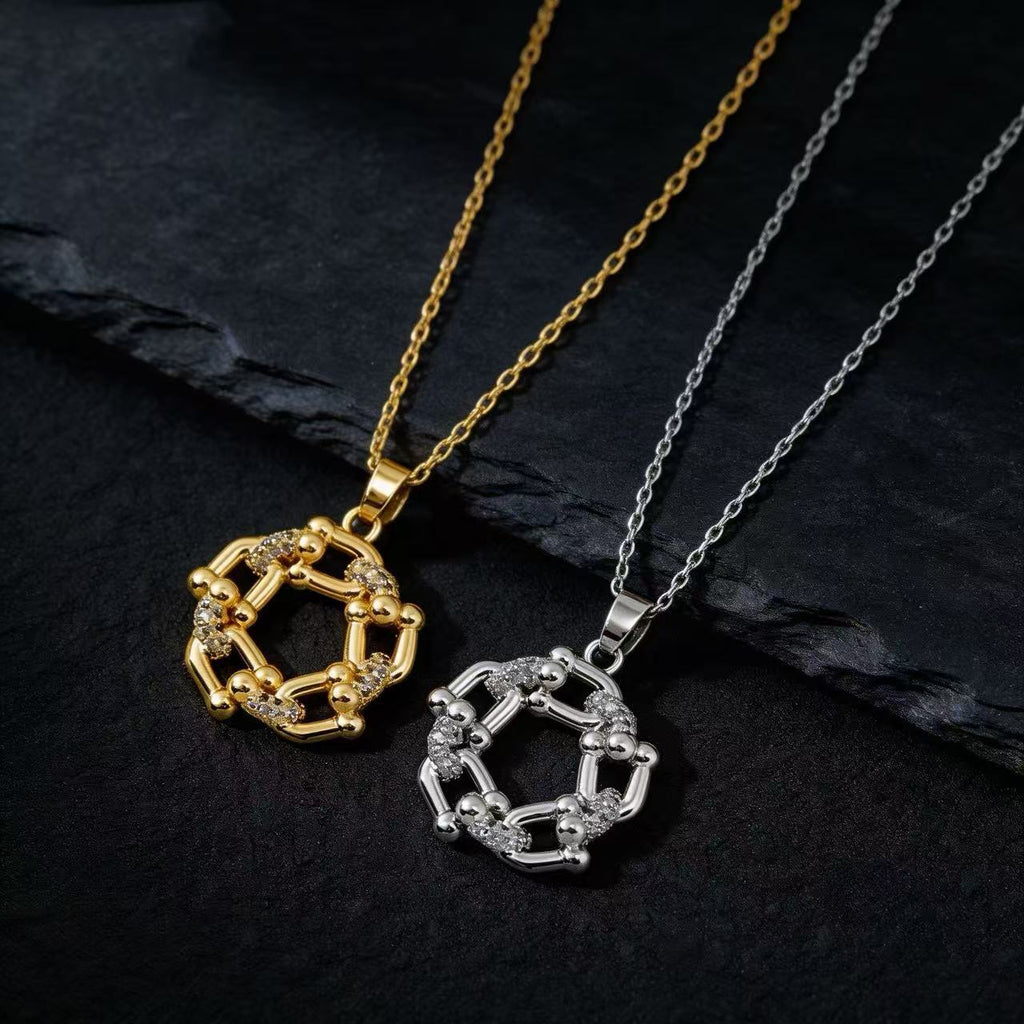 Unique Full Zircon Horseshoe Shaped Ring Necklace, Copper Micro Inlaid Zircon Exquisite Element Style Necklace Accessories